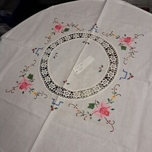 Vintage Embroidered Floral Tablecloth Crochet Lace 33 x 32 inches "#45
